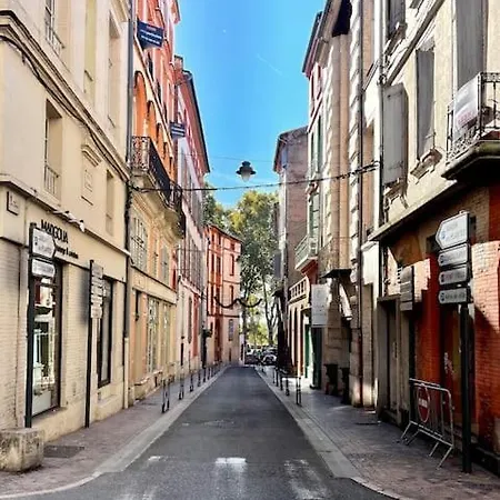 Le Carme, Au Centre Historique *